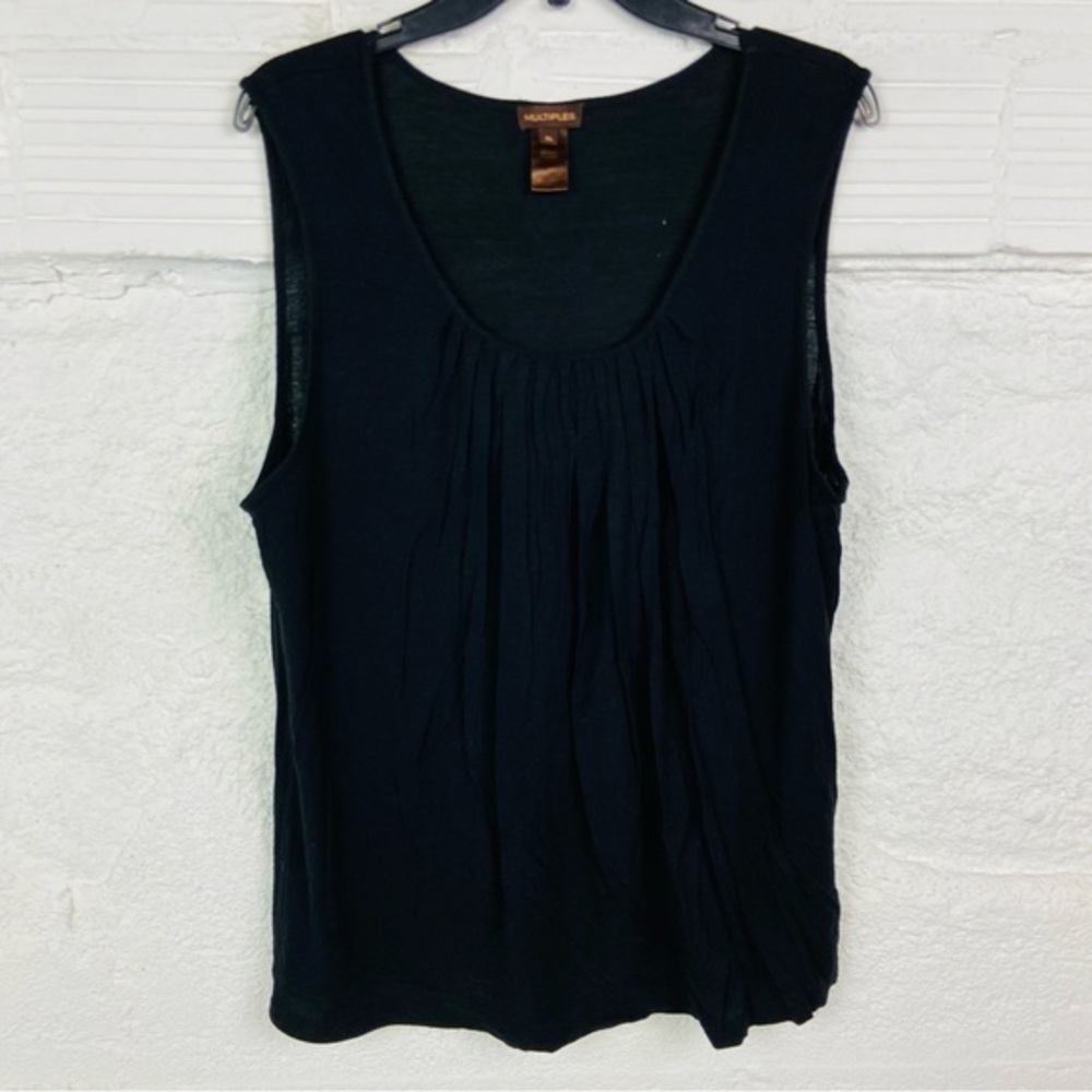 Multiples Black Pleated front stretch sleeveless blouse size XL